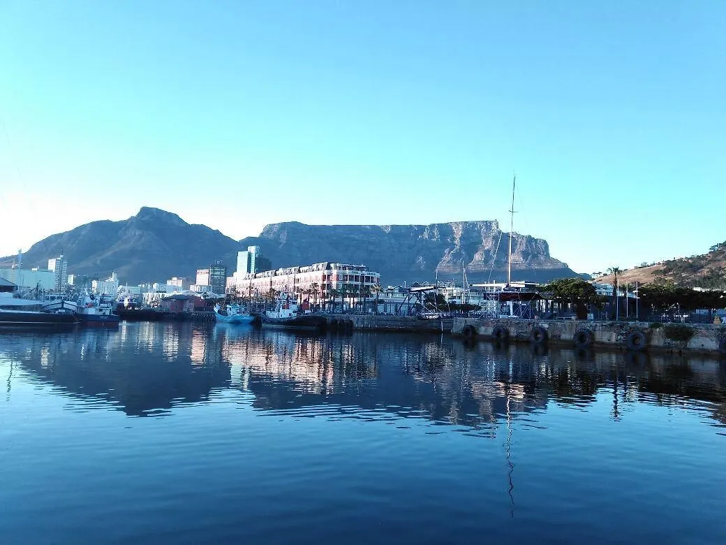 Jackie O Classic Luxury Yacht & Boutique Hotel Cape Town 0*,  South Africa