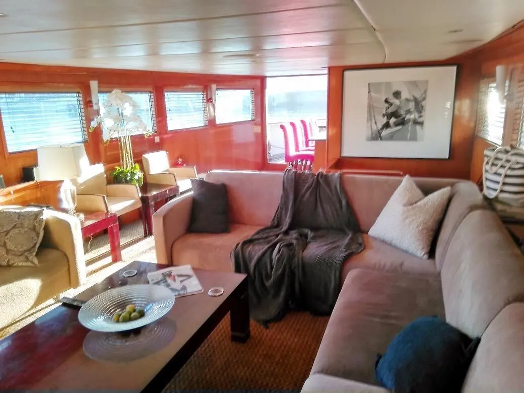 Botel Jackie O Classic Luxury Yacht & Boutique Hotel Kapstadt