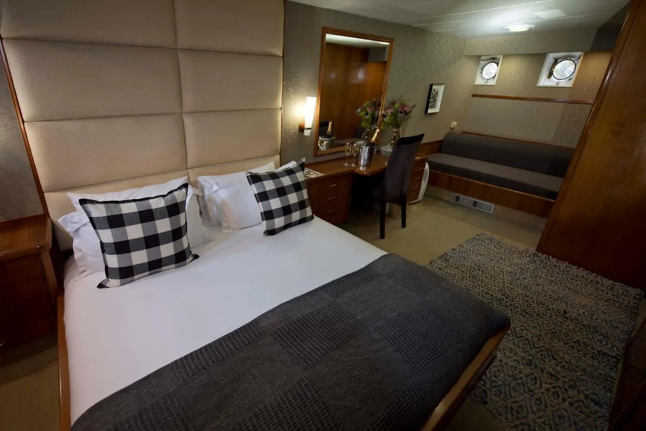 Jackie O Classic Luxury Yacht & Boutique Hotel Kapstadt 0*,  Südafrika